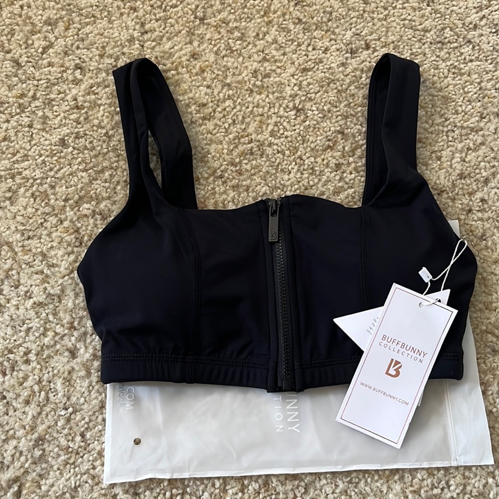 NWT Small buffbunny Dive Zip Bra